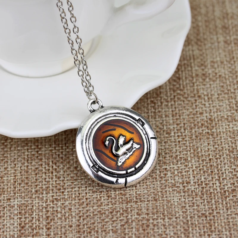 Ожерелье с подвеской Снежная Белоснежка и принц|necklace a|necklace free shippingcharm necklace |