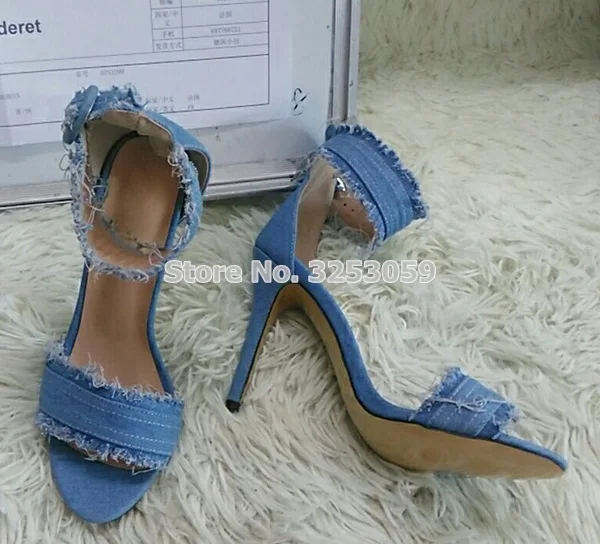 Sandal Tipis High Heel Denim Terbuka 