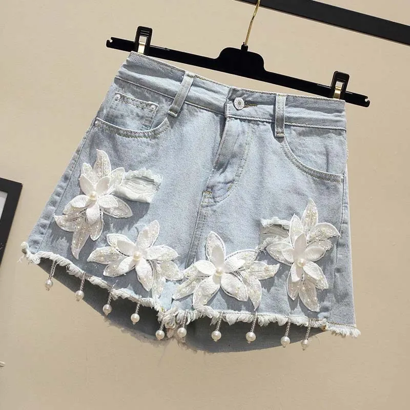 harajuku_ladies_short_feminino_jean_shorts_pearls_beading_plus_size_5xl_women_street_fashion_ripped_hole_white_high_waist_flower_3