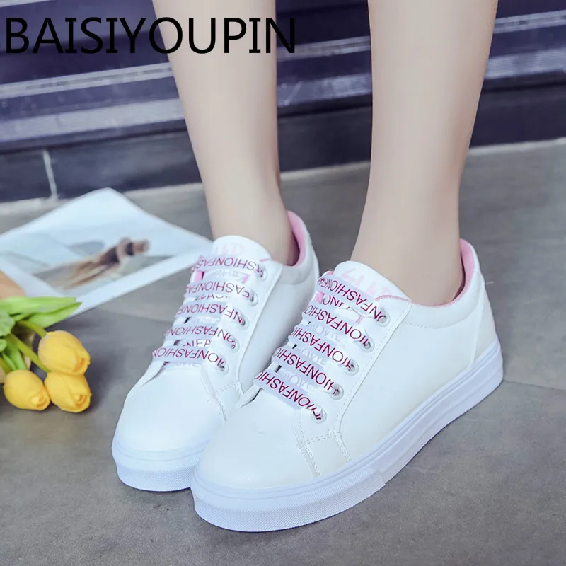 

2018 Spring Summer New Street Letter Small White Shoes Female Joker Women's Shoes Students Lace Up Flats Shoes Ladies Board Shoe