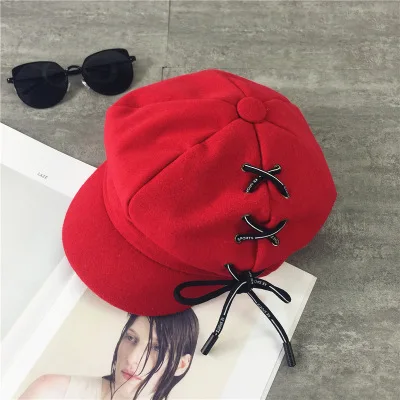 Fashion Retro Woolen Blend Newsboy Cap High Quality Beret Plaid Octagonal Hat for Men Women Cap gril - Цвет: red