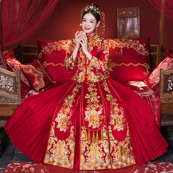 

Overseas Chinese Marriage Cheongsam Suzhou Embroidery Flower Qipao Traditional Pleated Dress Bride Hanfu Clothing Tang Set