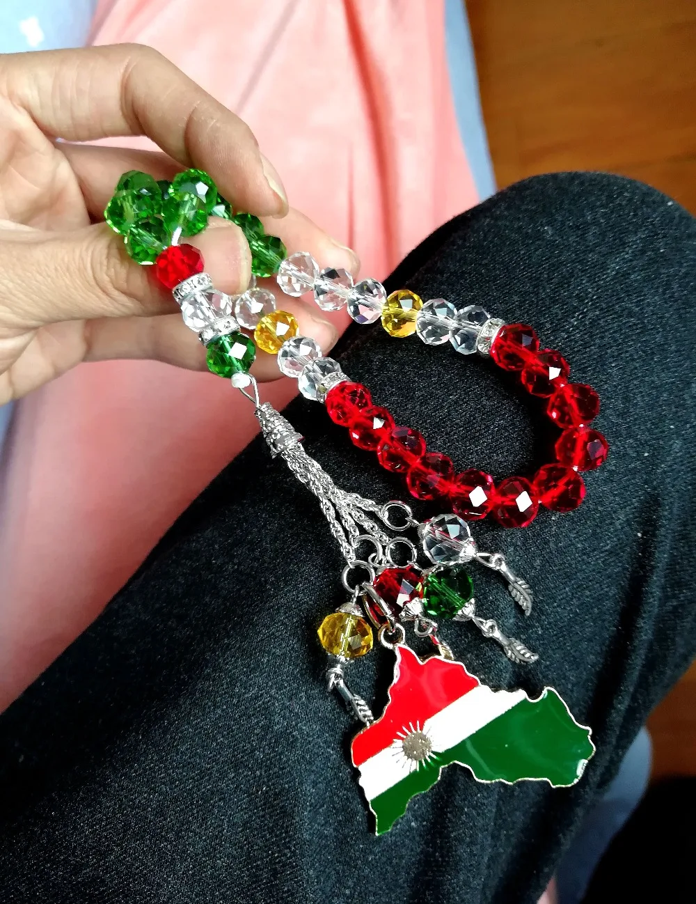 Курдский флаг ювелирные изделия ожерелье Молитвенные Четки из бусин tasbih автомобиль висящий Курдистан курде tesbih tespeeh kurdische нашивки баннер