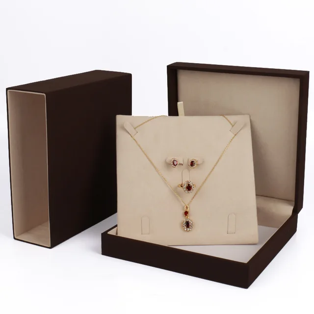 Good Quality Custom Necklace Gift Box Fashion Designer Gift Boxes For Jewelry Set Wholesale 19cm