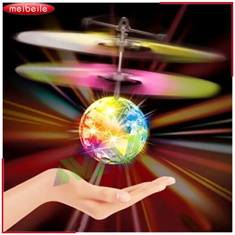 2016 New Original Fever Plastic happy Flying Toys Infrared Induction