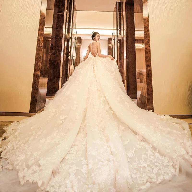 Luxury-Cathedral-Train-Ball-Gown-Sweetheart-Dubai-Flowers-Lace-Wedding-Dresses-2017-Tassel-Bridal-Gowns-vestido