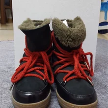 Высокое качество Для женщин Зимний натуральный мех; натуральная кожа зимние кожаные ботинки; женская обувь на шнуровке с красные шнурки Ботильоны на танкетке Для женщин