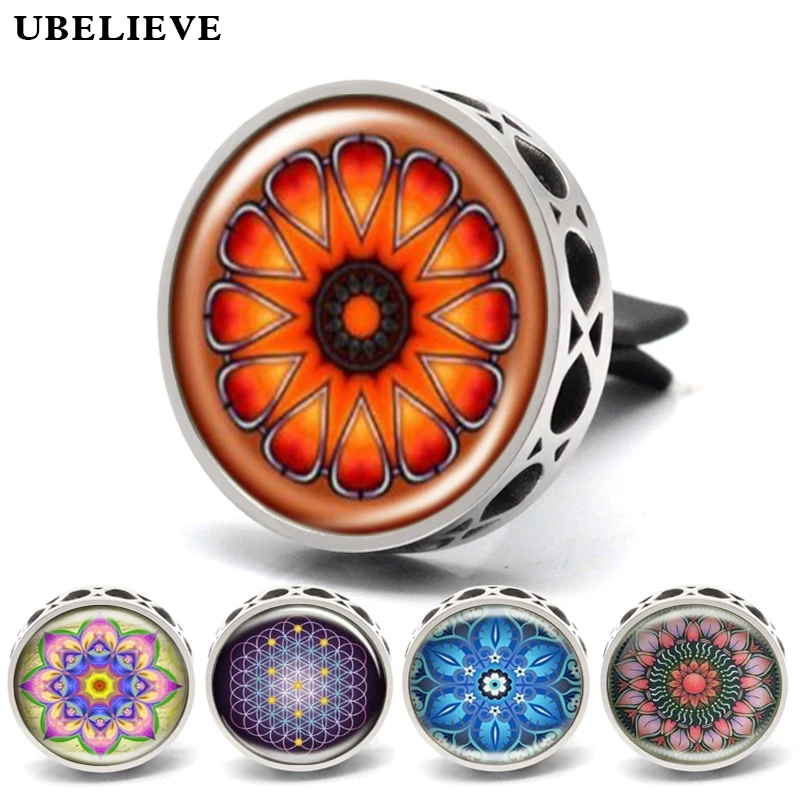 

Vintage Aromatherapy Essential Oil Diffuser Locket Stainless Steel Car Diffuser Pendant Round Shape Car Aroma Locket
