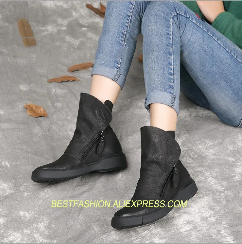 

2018 autumn and winter boots female first layer leather retro Martin boots platform side zipper Ankle women's booties