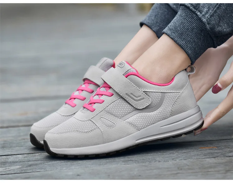 Breathable Unisex Casual Shoes 2018 Lace Up Valentine Sneakers Women Trainers Outdoor Sport Mesh Shoes For Mother Fitness XZ62 (34)