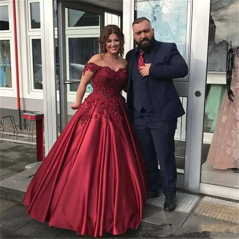 

Elegant Robe de soiree 2019 Sexy Off The Shoulder Lace Evening Dress For Party Gown Burgundy Long Prom Dress Custom Made