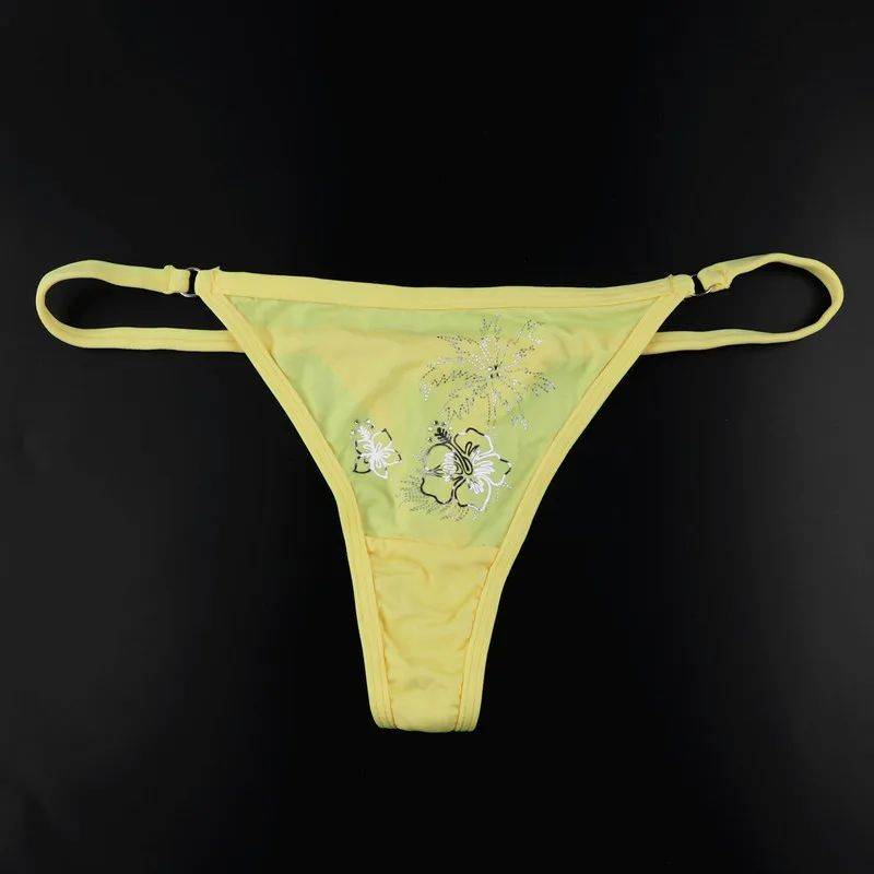 Стринги женские x. Кожаные трусы. Странные стринги. Трусы-стринги с разрезом. Меховые трусы.