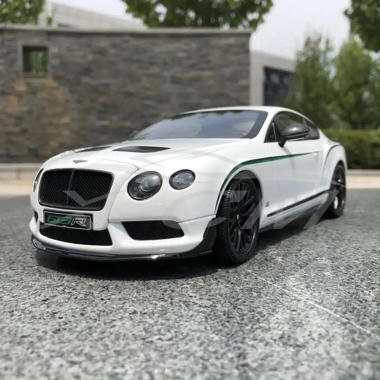 Литая под давлением модель автомобиля Почти настоящий Bentley Континентальный GT3-R ограниченная 1:18(белый)+ маленький подарок