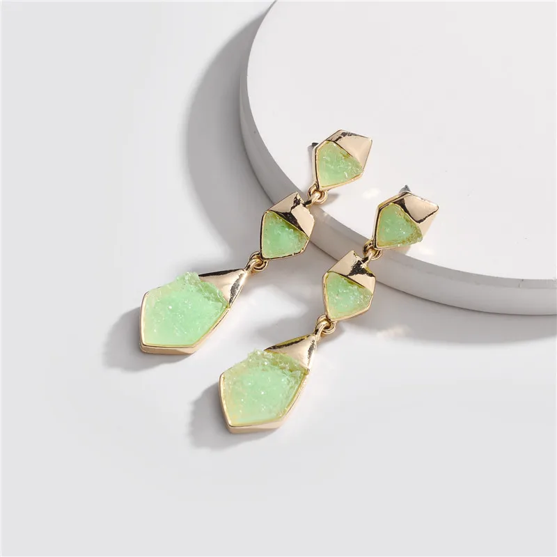 9115240917_1245569884