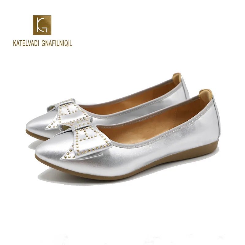 

Shoes Women Flats Silver Wedding Shoes Rivets Butterfly-knot Decoration Pointed Toe Basic Flats Ladies Party Single Shoes K-294
