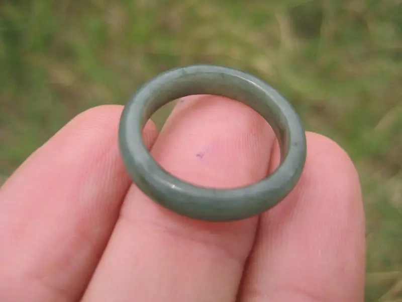 

11403 Natural green Jade ring Thailand jewelry stone mineral art