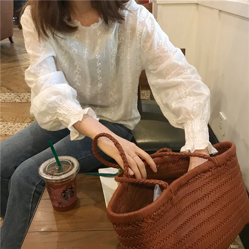 

2019 spring and summer solid color lace tops womens blouses long sleeve shirts womens (K761)