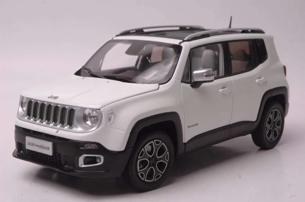 1:18 литья под давлением модели для Jeep Renegade 2016 Белый внедорожник сплав игрушечный автомобиль миниатюрный коллекция подарок
