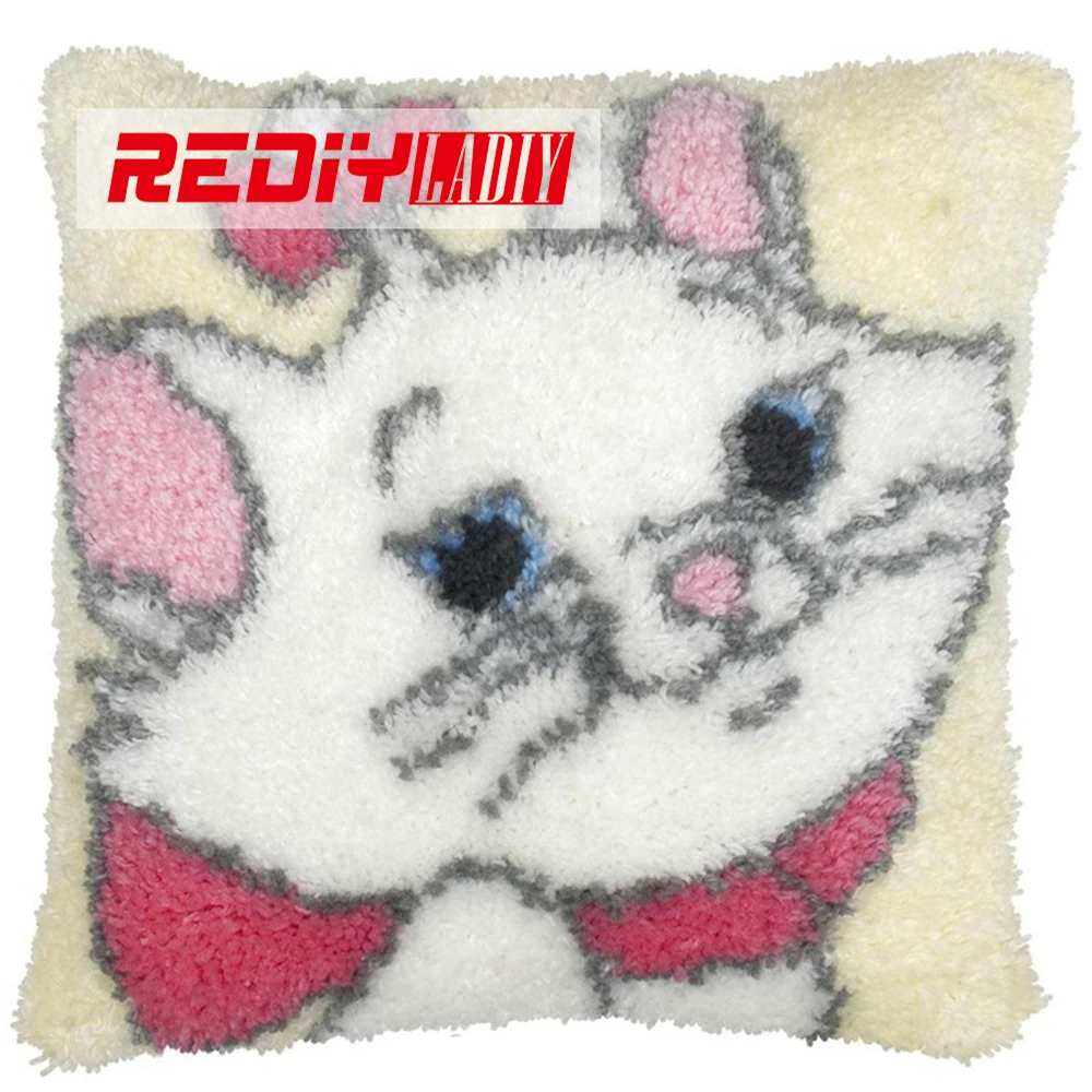 

REDIY LADIY Latch Hook Cushion Kits White Cat Pillows for Sofa Decoration Kits for Embroidery Unfinished Latch Hook Pillow Case