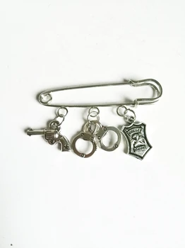 

New 1 Police Badge, Handcuffs, Gun Brooch, Cute POLICE Pendant Pendant Brooch