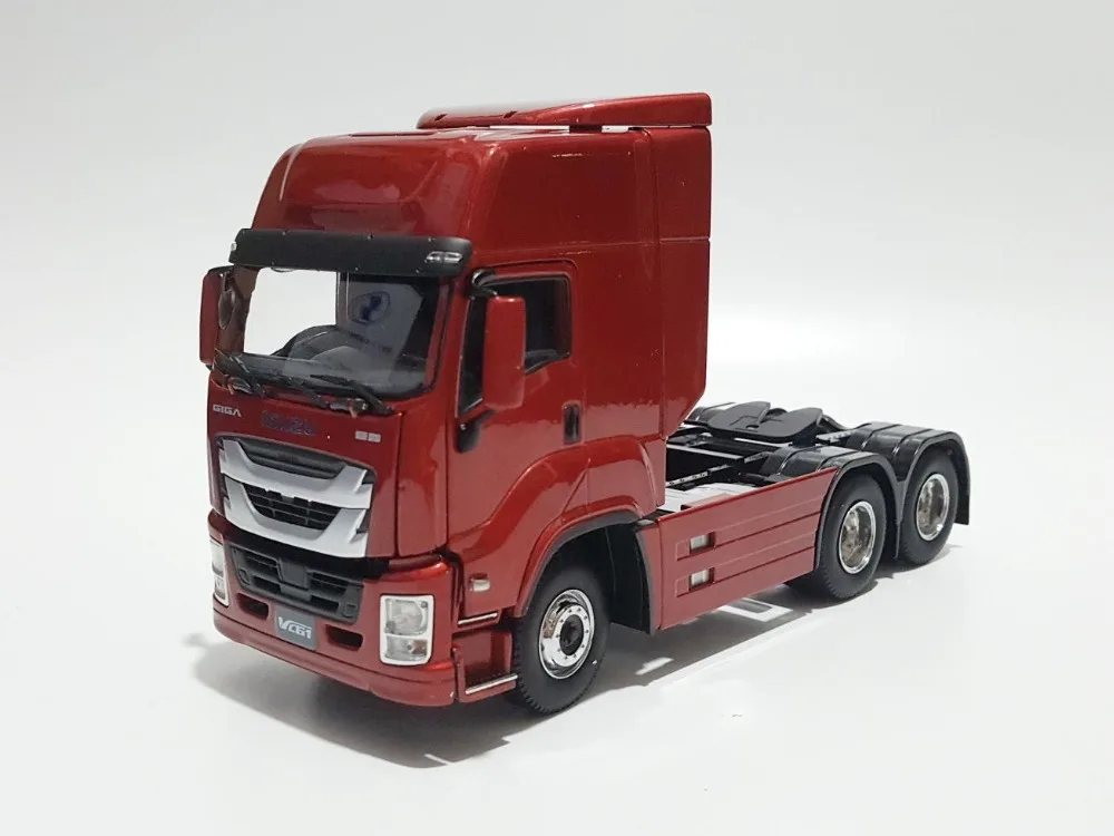 Игрушечная модель из коллекционного сплава подарок 1:32 весы ISUZU GIGA VC61 для трактора