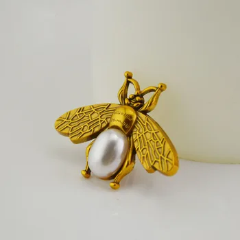 

10 pcs/lot Luggage hardware accessories Alloy die castings with Ancient golden pearl insect bag Hardware accessories