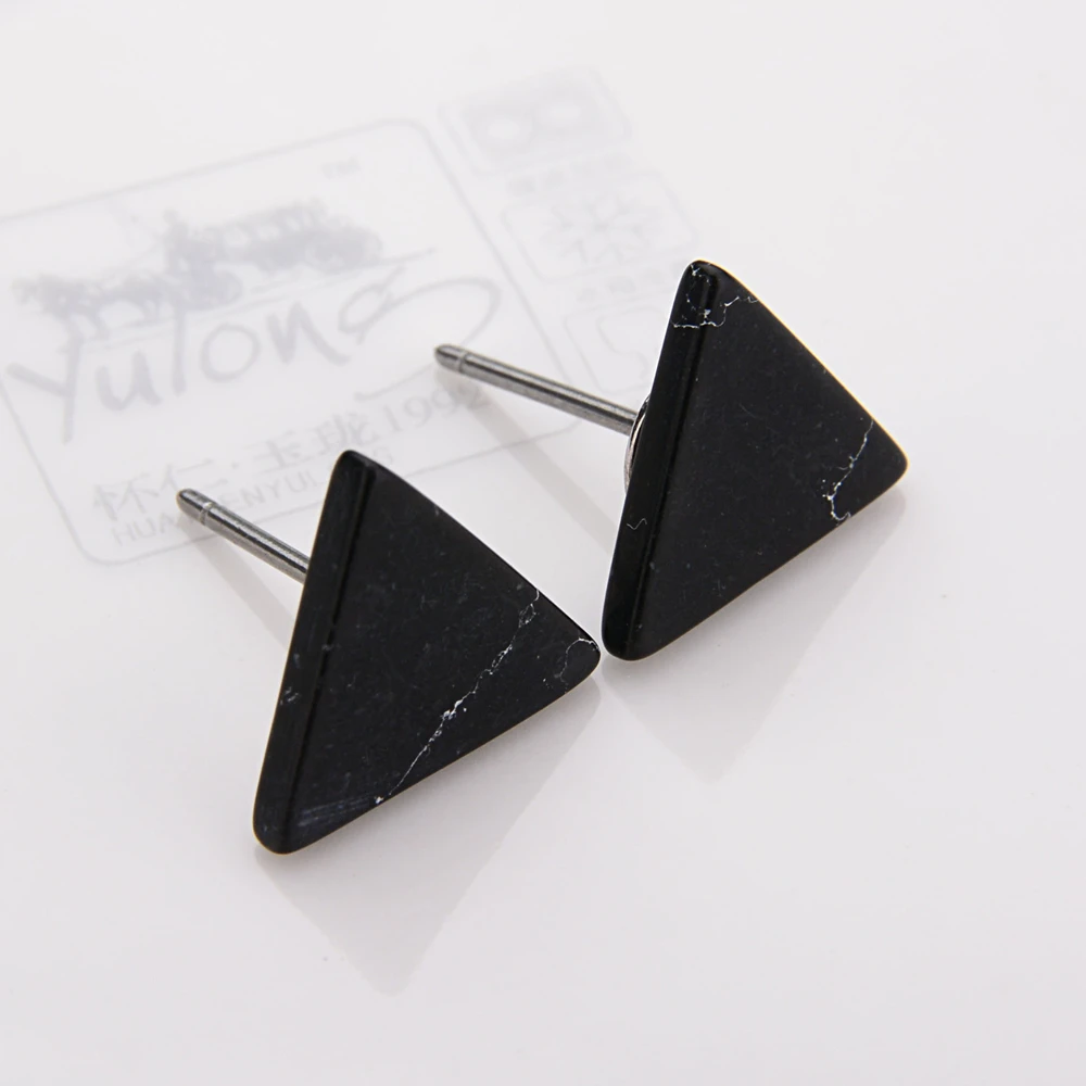 GEREIT Boho треугольные геометрические маленькие белые черные серьги с мраморным камнем серьги-гвоздики для женщин корейские серьги Kpop ювелирные изделия