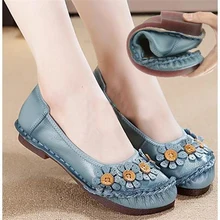 Женские лоферы ручной работы на плоской подошве; обувь из натуральной кожи; женские мягкие повседневные туфли с цветочным принтом; тонкие туфли без застежки; большие размеры