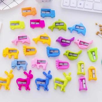 

Color Cartoon Animal Shape Pencil Sharpener Plastic Material Office Stationery and Children Gift School Supplies 3PCS