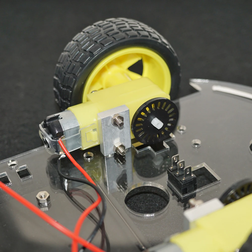 High Tech DIY Robot Kit Line tracing car smart chassis car Kit with speed encoder battey holder for Arduino (6)