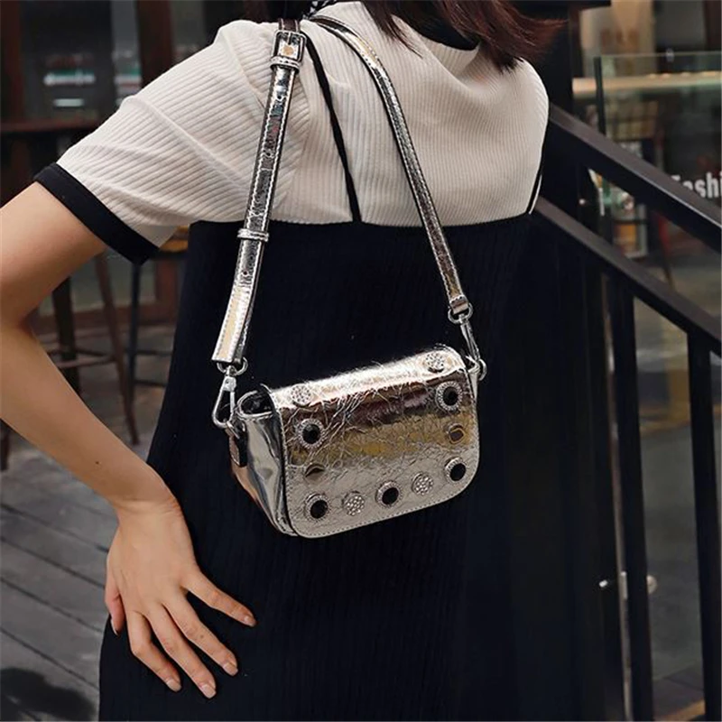 

Women Shoulder Bags Mini Diamond Genuine Leather Punk Bags Silver 2019 New Luxury Messenger Bags Crystal Bags Girls Small Purse