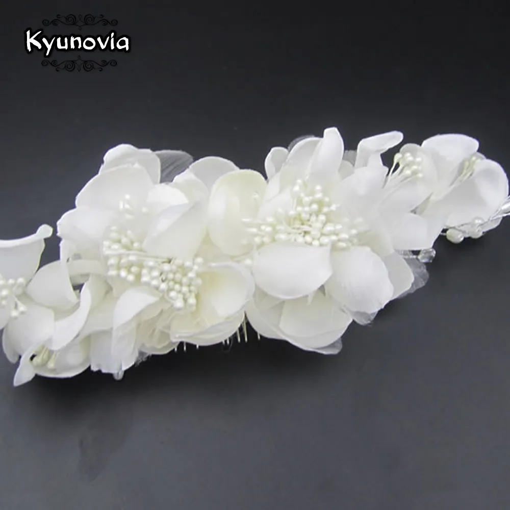 Kyunovia Factory Price High Quality European Style Hand made Wedding Flower Hat As the Wedding Photos Bride Headwear D17