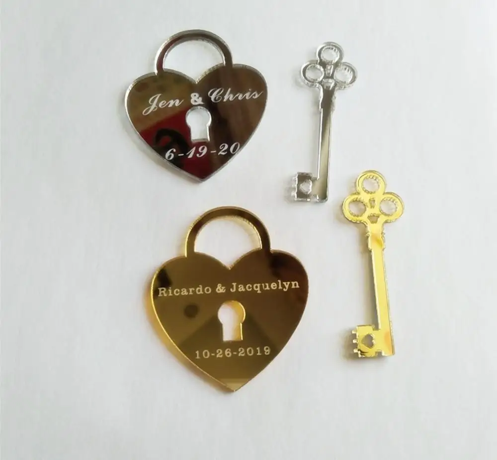 

50pcs Personalized Custom Engraved wedding name and date Mirror Silver Gold wooden Key lock Wedding Gift Tags