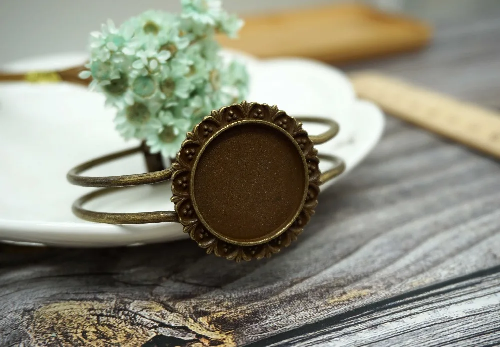 

1pcs inner size 25mm Bronze Bracelet Findings Tray Base Setting for making DIY jewelry findings hand made Cabochon Cameo supply