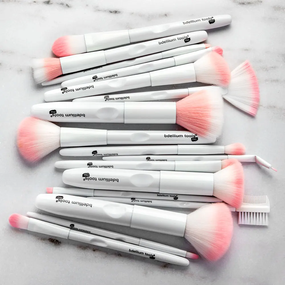 

17pcs White Makeup Brushes Set Fan Foundation Powder Eyeshadow Eyebrow Comb LipBrush Facial Complete Kit Cosmetics Beauty Tools