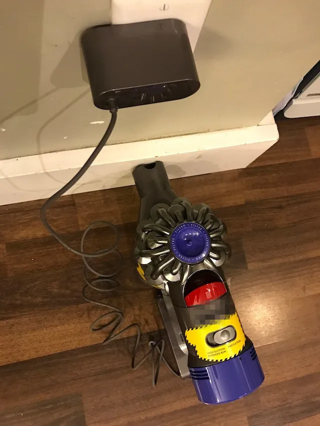 New authentic Vacuum cleaner power adapter charger for Dyson DC58 DC59