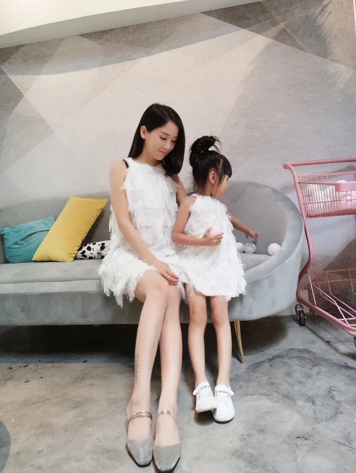 

Mom and Daughter Dresses Wedding Sleeveless Dress Summer 2019 Mother and Daughter Clothes Mom and Me Matching Outfits Pink White