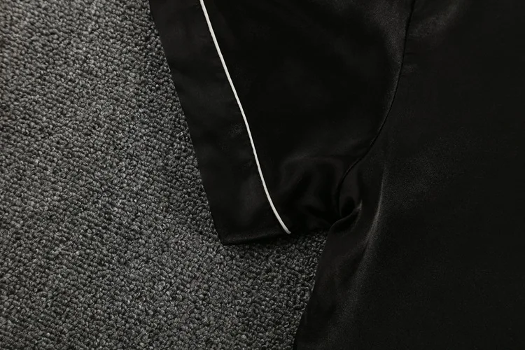 3813874418_1872655726