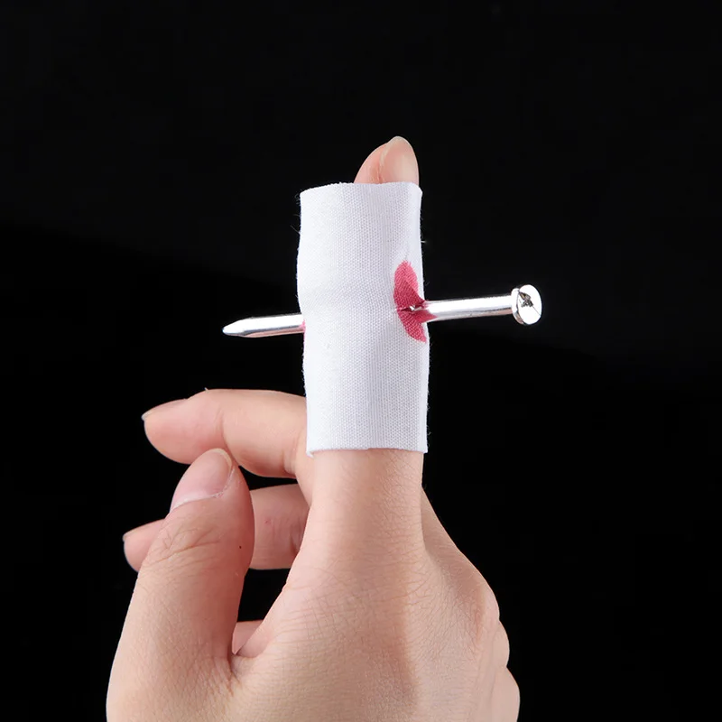 cheap Creative Novelty TOY Pass Through Finger Nails Tricky Scary Toy Halloween April Fool #039;s Day Tricky Joke Toy Free Shipping