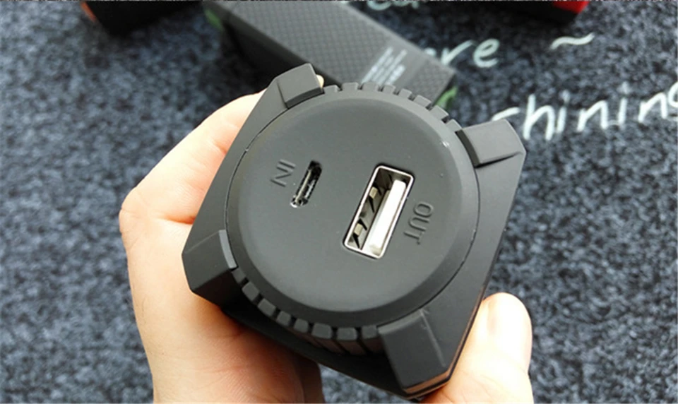 power bank flashlight02