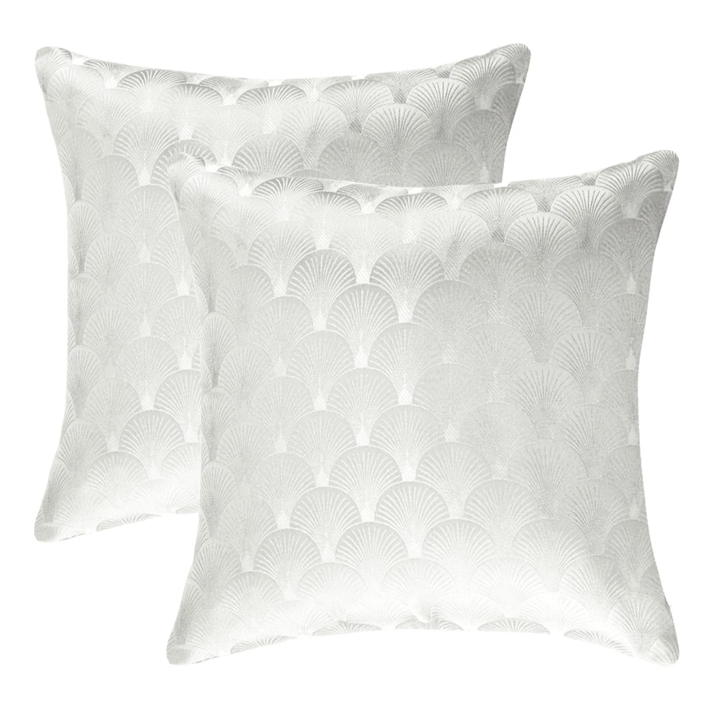 white throw pillows