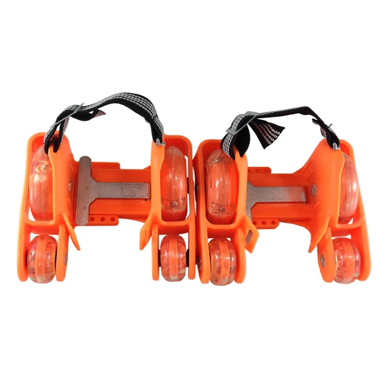 brand new design flashing rollers,4 PVC wheels each side,skate buds