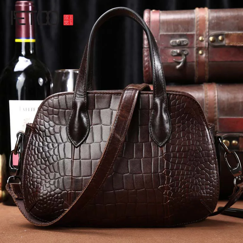 

AETOO 2017 winter new first layer of leather fashion Ms. shoulder messenger bag handbag crocodile pattern leather handbags
