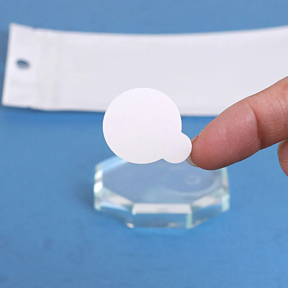 80 tags 2.4cm glue long lasting tags, hold glue for a long time