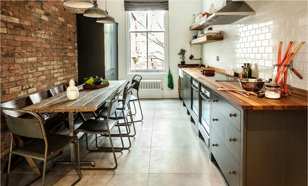 tropical kitchen 02.jpg