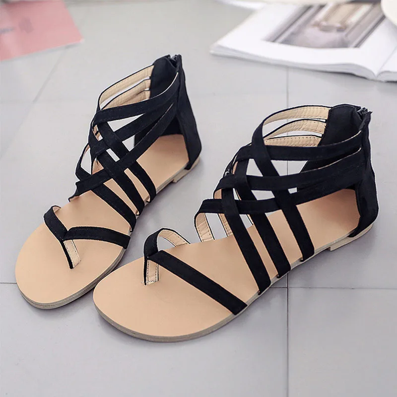 comprar CHANGYUGE 2018 Novos das Mulheres Sandálias Flats Verão Moda Casual Sapatos Para Mulher Sandálias Roma Estilo Europeu Plus Size 43