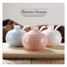 Креативный керамический приправа three-шт костюм твердая приправа горшок кухонные принадлежности с железной комбинация держателей