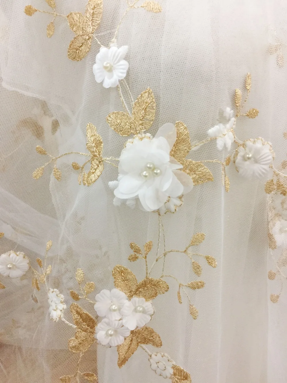 1 ярд 3D Жемчужный Цветок Кружево Ткань в золото двор для платье с цветочным узором для девочек, 3D цветочной аппликацией жемчуг для Виктория Платье