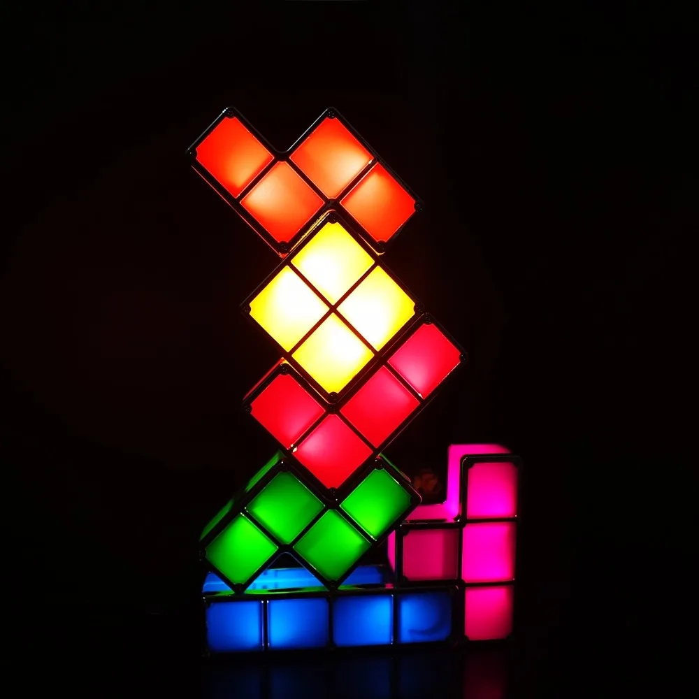 Baratos DIY Tetris puzle luz apilable LED lámpara de escritorio bloque de luz de noche Luz Retro juego Torre bebé colorido juguete de ladrillo