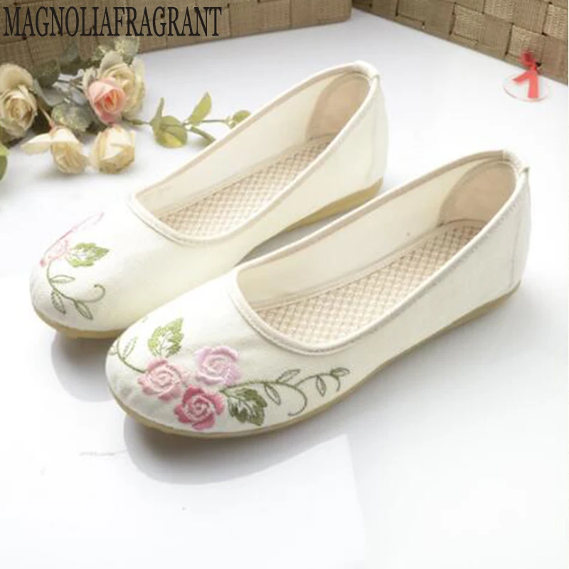 

Women shoes new old Beijing cloth shoes breathable cotton linen embroidery single shoes non-slip national wind flat shoes mm392